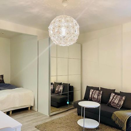 Upea Yksioe Aivan Helsingin Keskustasta Apartment Helsinki Ngoại thất bức ảnh